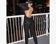 Combinaison élégante sexy élégante dos nu 