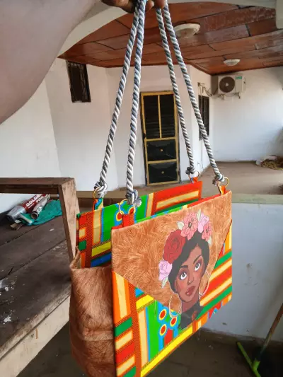 Des sacs en pagne pour femme 
