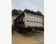 Remorque plateau ou porte-engins disponible à Conakry