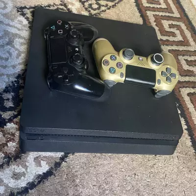 PLAYSTATION 4 SLIM NOIR