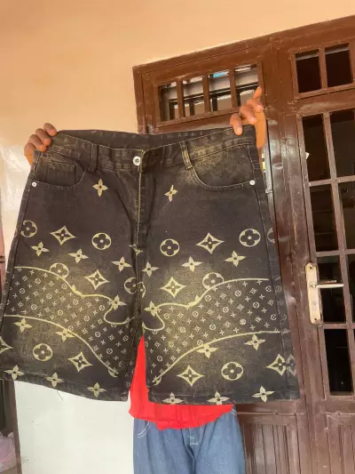 Pantalon,  mini pantalon 